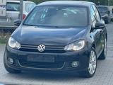Volkswagen Golf VI 1.6 TDI Highline Leder/BiXenon/SchibeD - Volkswagen Golf aus 2011: TDI