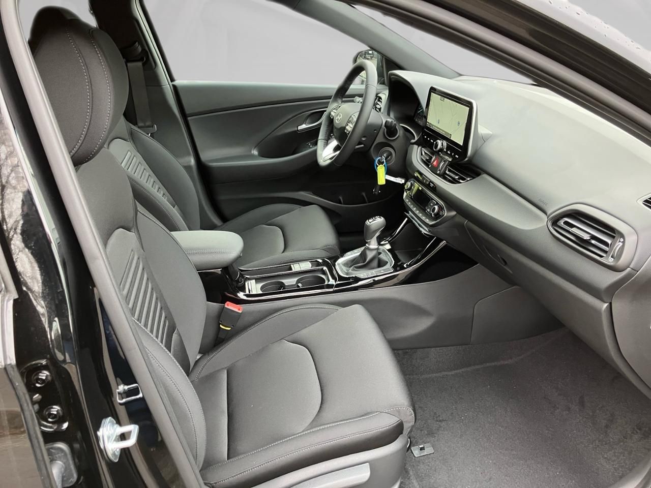 Fahrzeugabbildung Hyundai i30 ADVANTAGE *CARPLAY*NAVI*BT*KLIMAA*