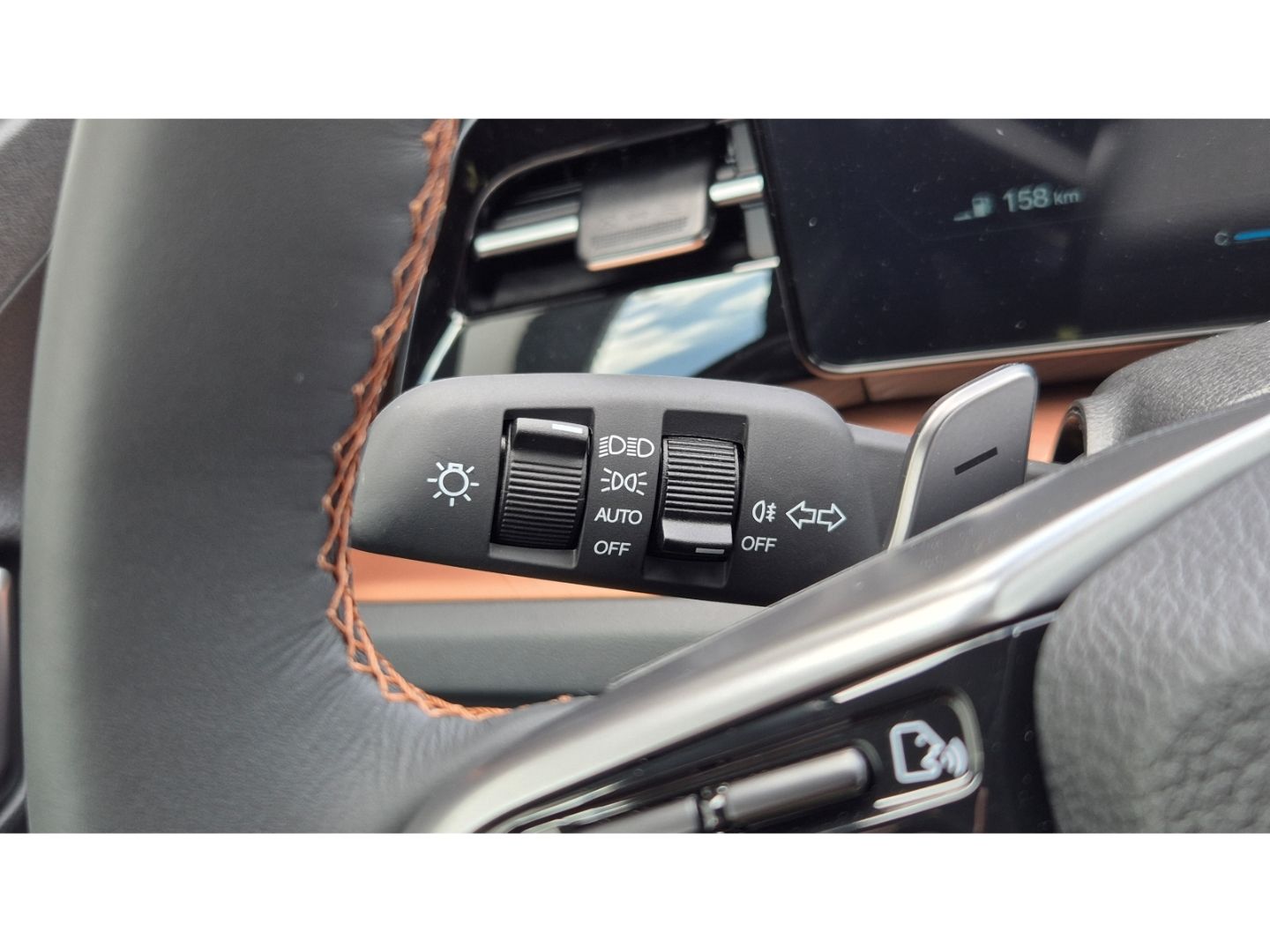 Fahrzeugabbildung KGM Torres 1.5 Nomad 6/AT 2WD Navi LED Apple CarPlay