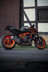 KTM 1290 Superduke R EVO - KTM BLAU