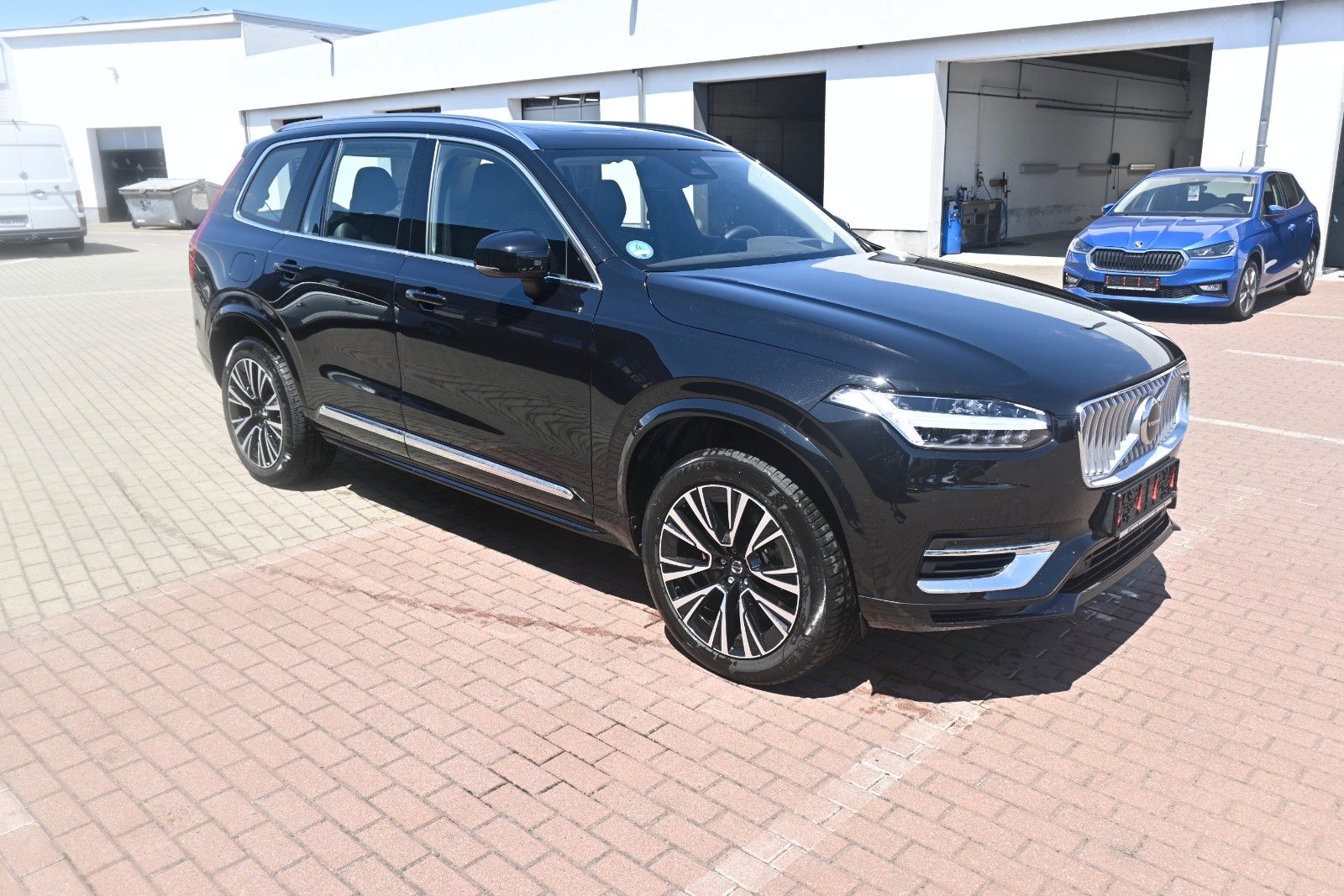 Fahrzeugabbildung Volvo XC90 T8 Ultra Bright AWD*Pano*HUD*STHZG*H&K*