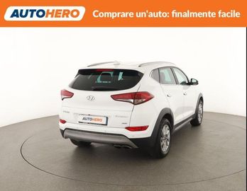 Hyundai TUCSON - 5