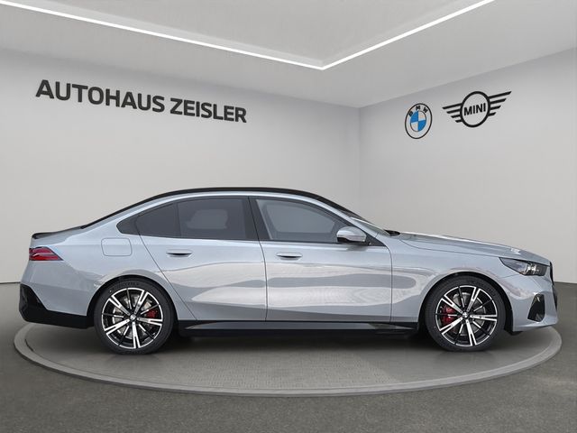 Foto Nummer 3: BMW 550e xDrive