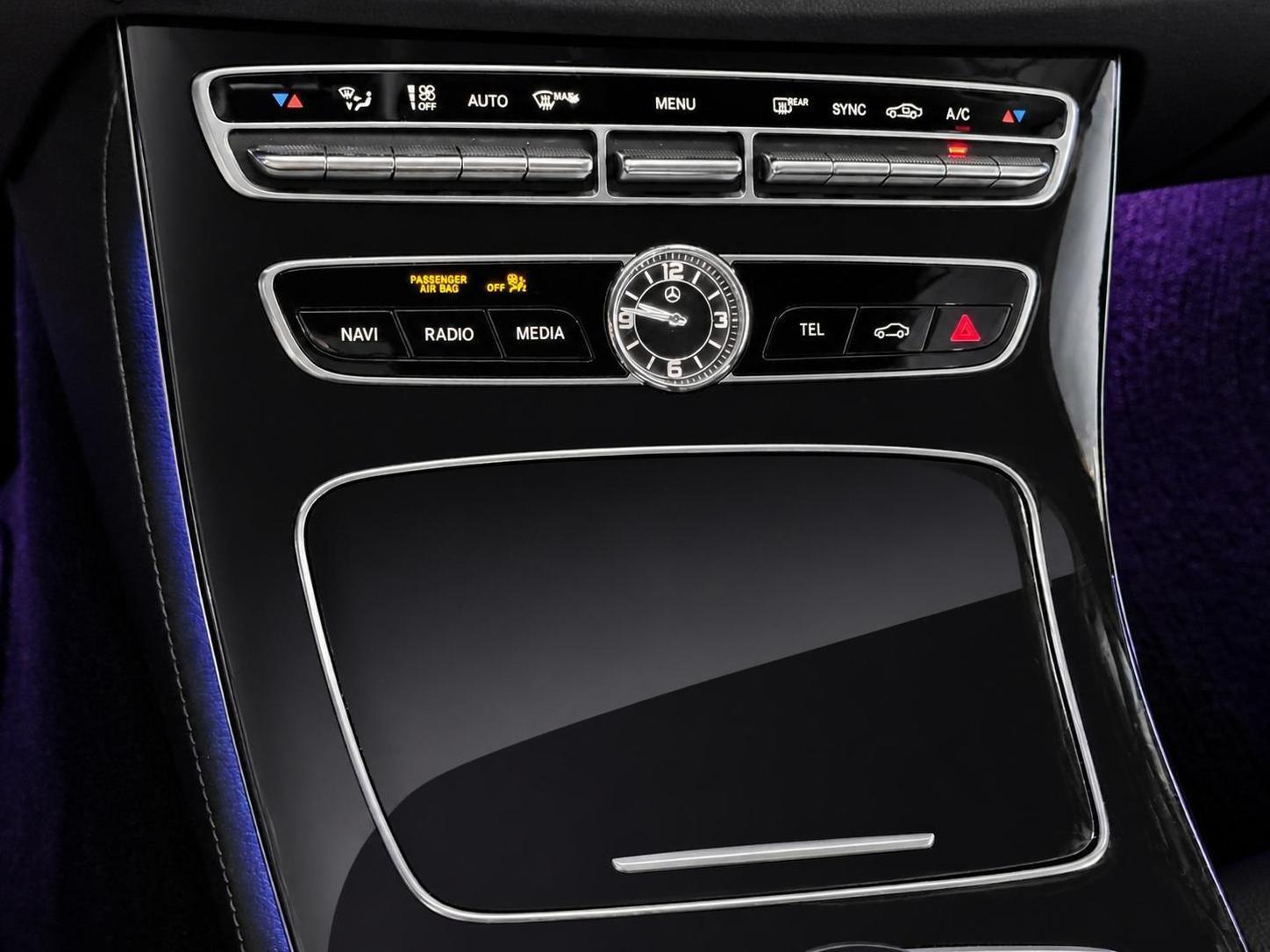 Mercedes-Benz CLS 220 *1. Hand + LED + Ambiente*