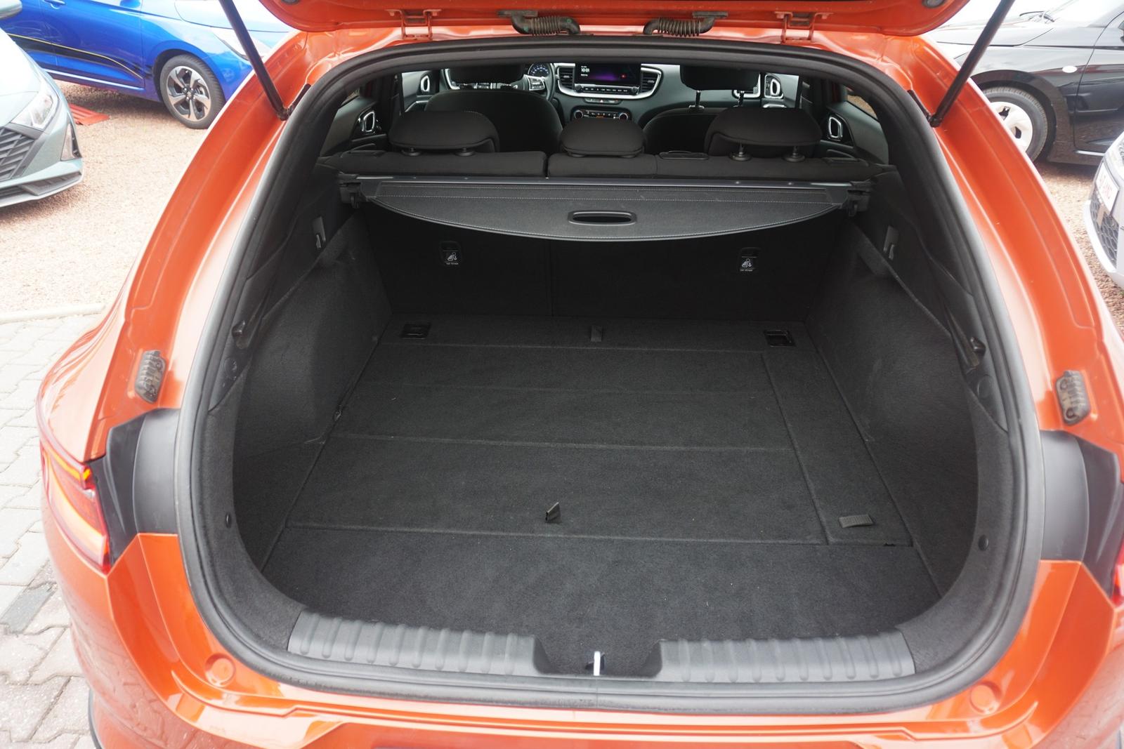 Kia ProCeed GT-Line 1.5 T-GDI Aut. LED ACC Navi AHK