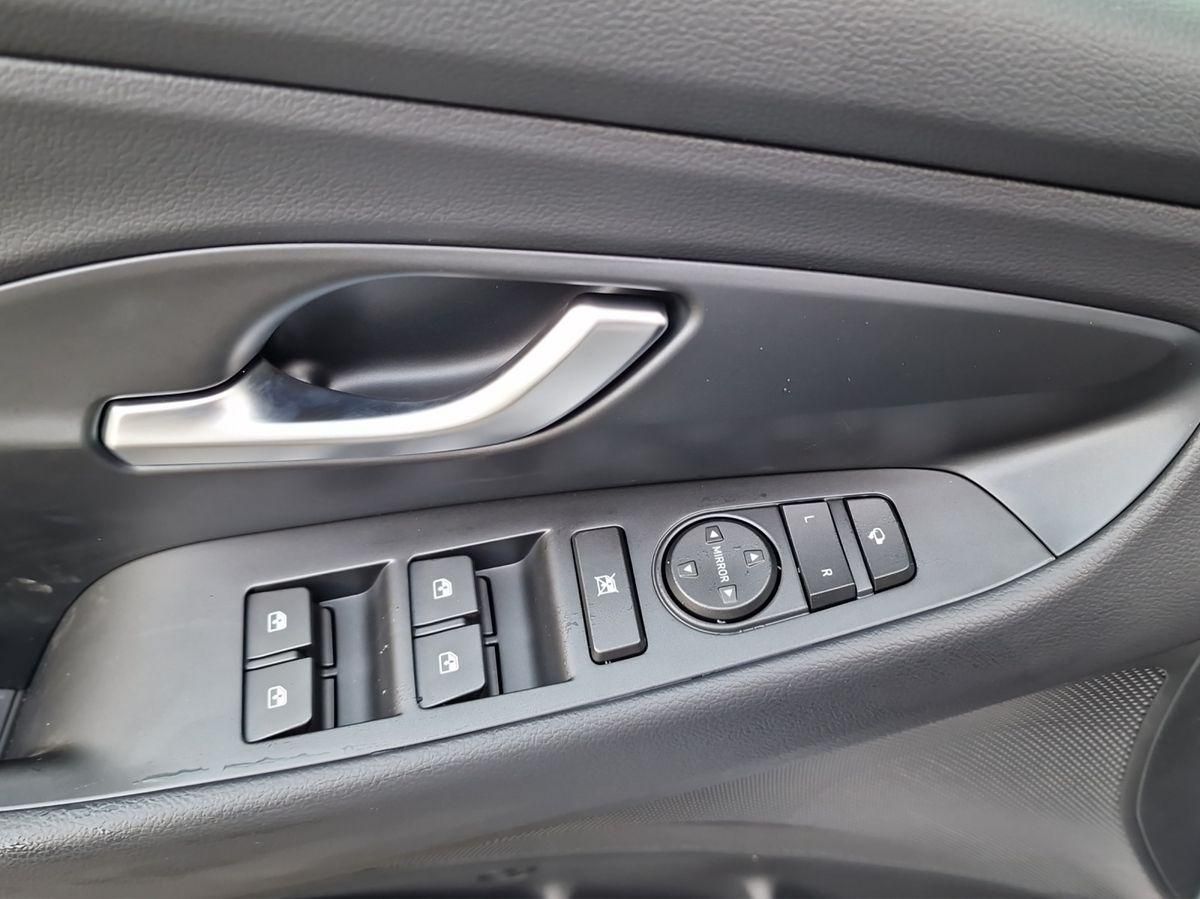 Hyundai i30 – Bild 17