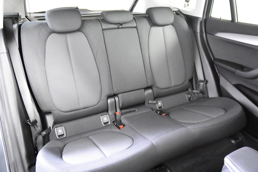 BMW X1 sDrive18i *1.Hand*Navi*Kamera*EHK* foto 16