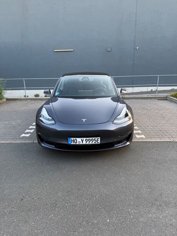 TESLA Model 3 Allradantrieb mit Dualmotor Long Ran...