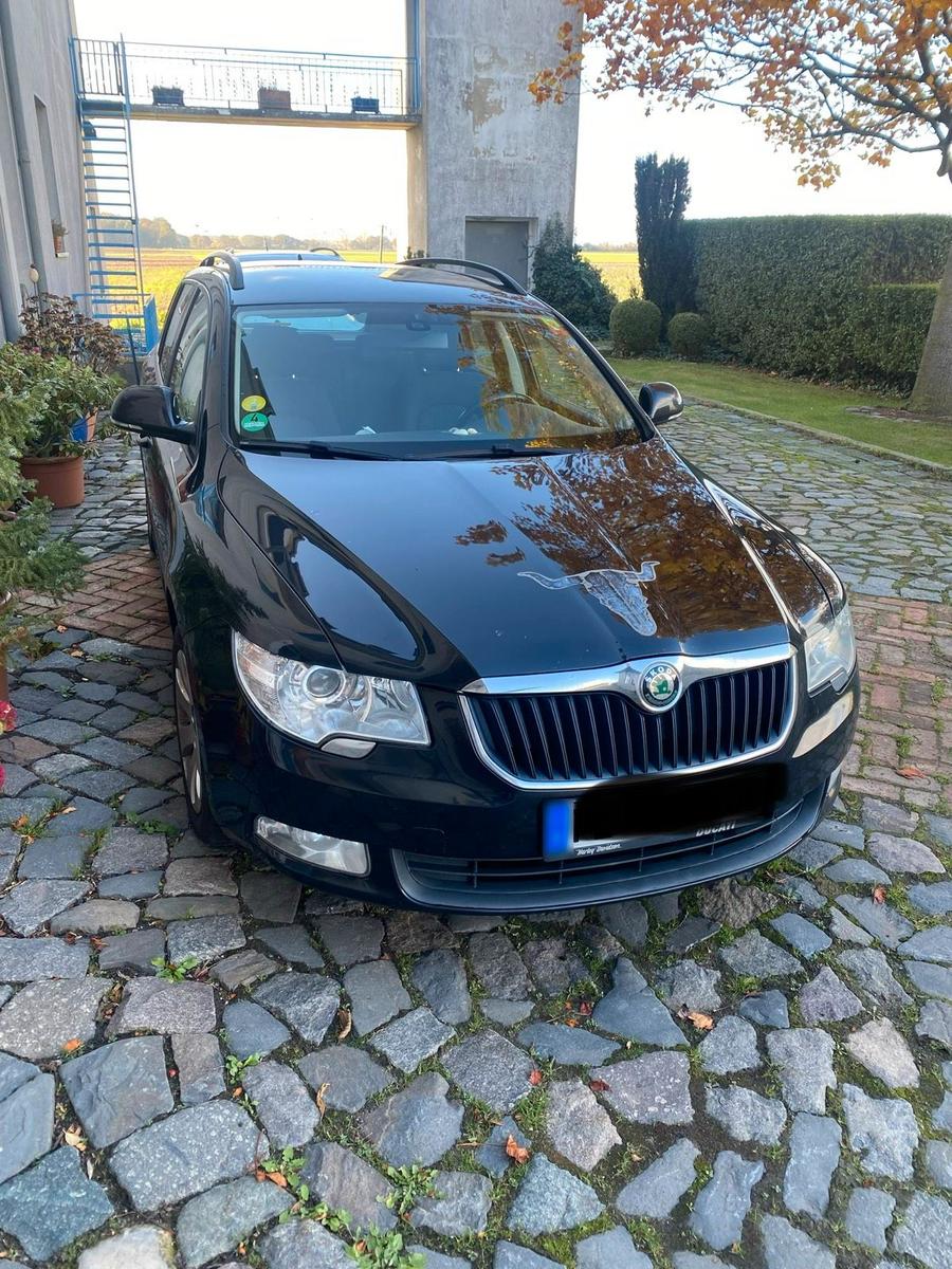 Skoda Superb 2011 — engine 170 HP (125kW)