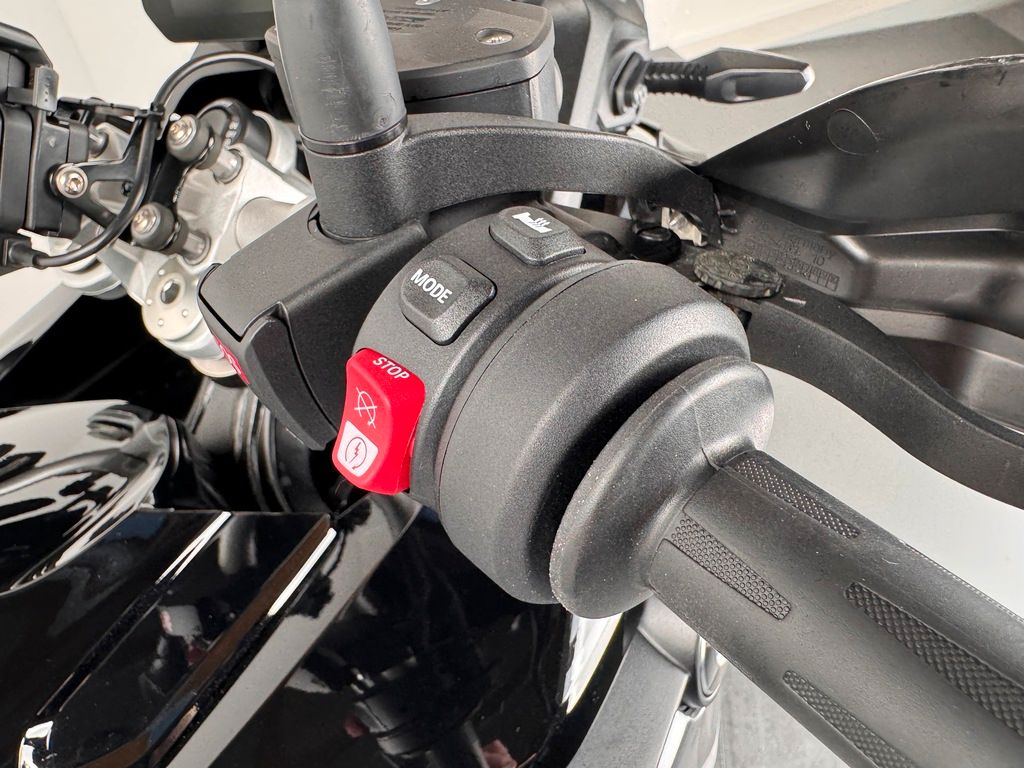 Fahrzeugabbildung BMW F850 GS *NEUWERTIG *TOP-AUSSTATTUNG