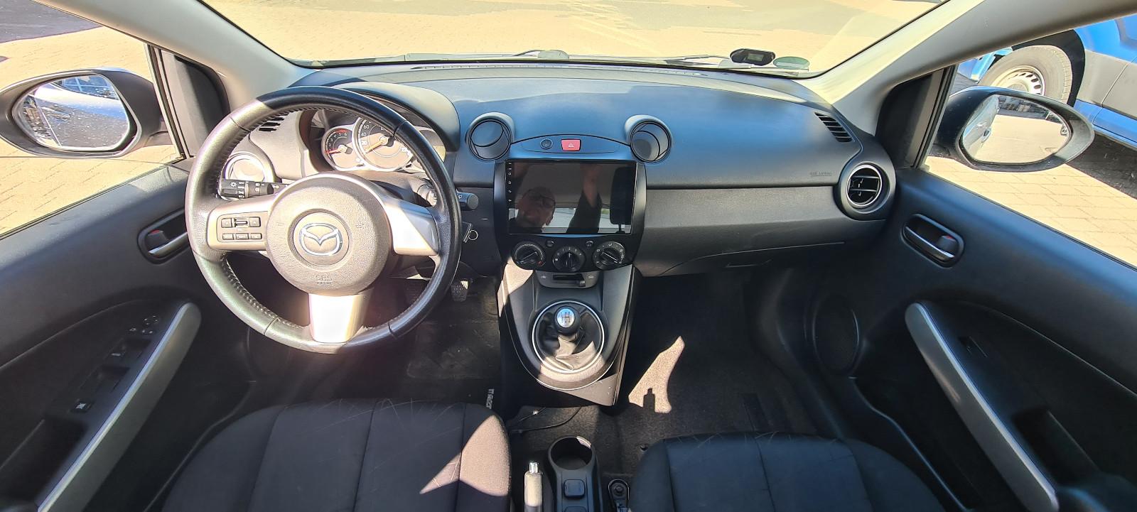 Mazda 2 1.6 MZ-CD , HU bis 12/2027 vieles NEU