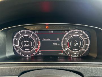 Volkswagen Golf GTI *SPORT-FAHRWERK*NAVI*ACC*PERFORMANCE*
