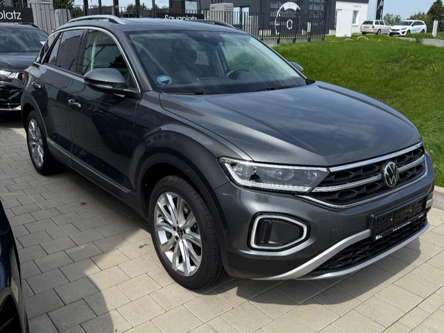 Volkswagen T-Roc Style 4Motion AHK/PANO/LEDER/IQ-Light