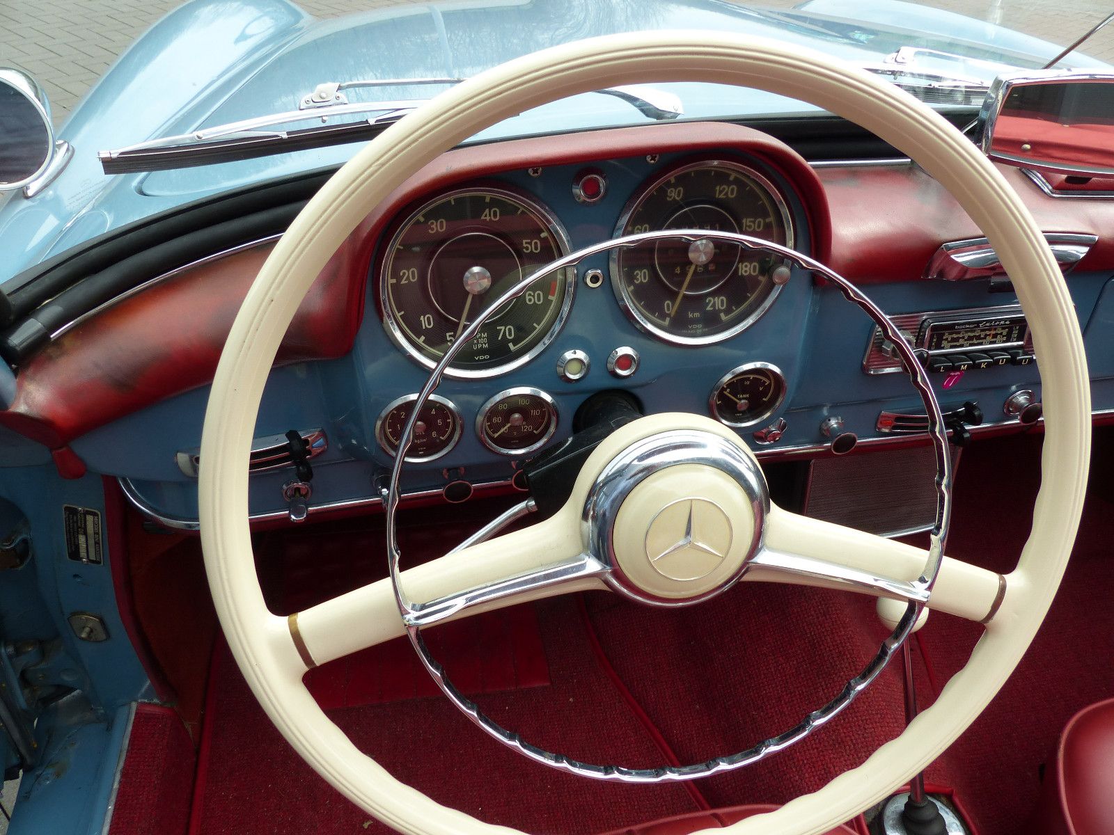 Fahrzeugabbildung Mercedes-Benz 190 SL