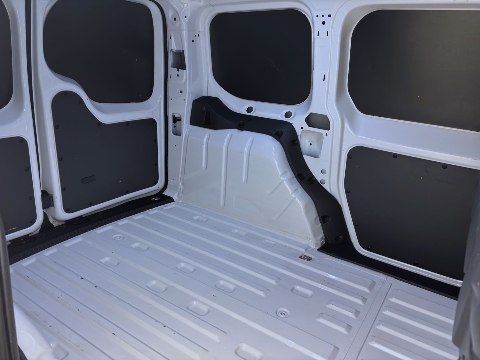 Volkswagen Caddy - Bild 15