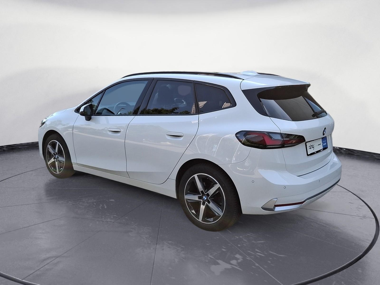 BMW 223d Active Tourer xDrive Navi DSG Tempom.aktiv 