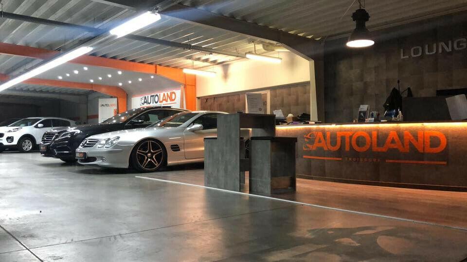 showroom-image-main