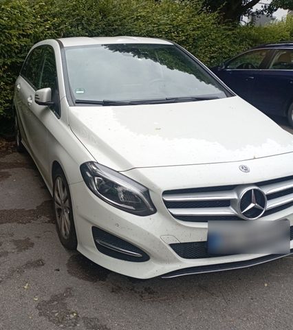 MERCEDES-BENZ Mercedes Benz B220 D