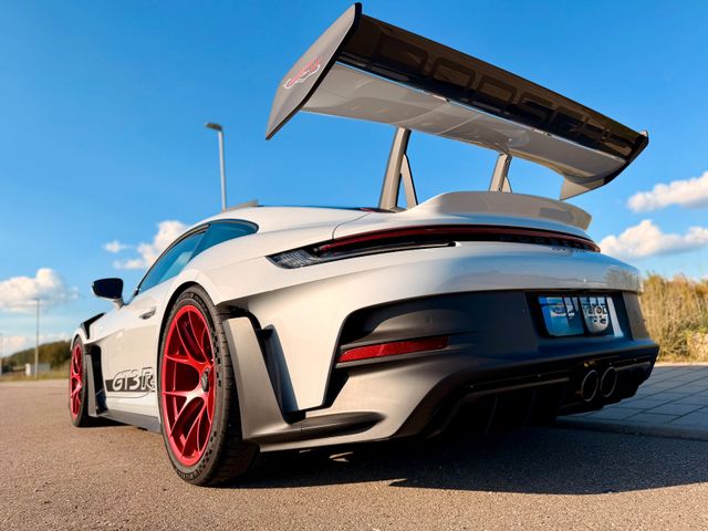 Porsche 992 GT3 RS