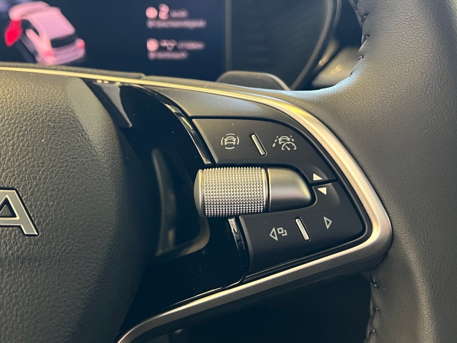 Fahrzeugabbildung SKODA Fabia TOUR 1.0 TSI DSG *Navi,ACC,Sitzheizung*