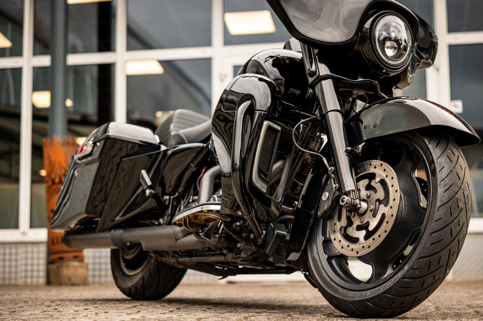 Fahrzeugabbildung Harley-Davidson FLHX Street Glide 103 cui - Kesstech -