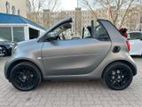 Smart fortwo cabrio 66kW DCT prime SPORT*NAVI*JBL*KAM* - Smart ForTwo mit Benzin-Antrieb: Leder
