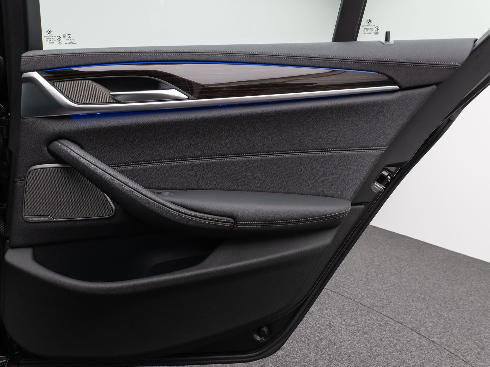 Fahrzeugabbildung BMW 540i xD LuxuryLine Kamera Laser HUD H/K Komfort