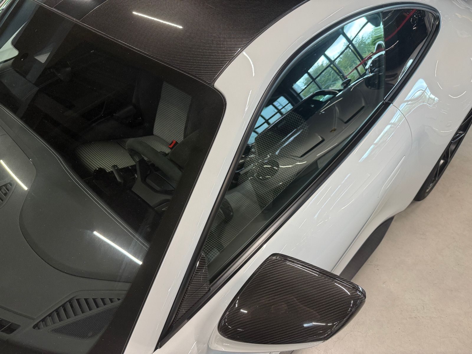 Fahrzeugabbildung Porsche 992/911 GT3-Lift-Clubsport-PCCB-90L.-LED