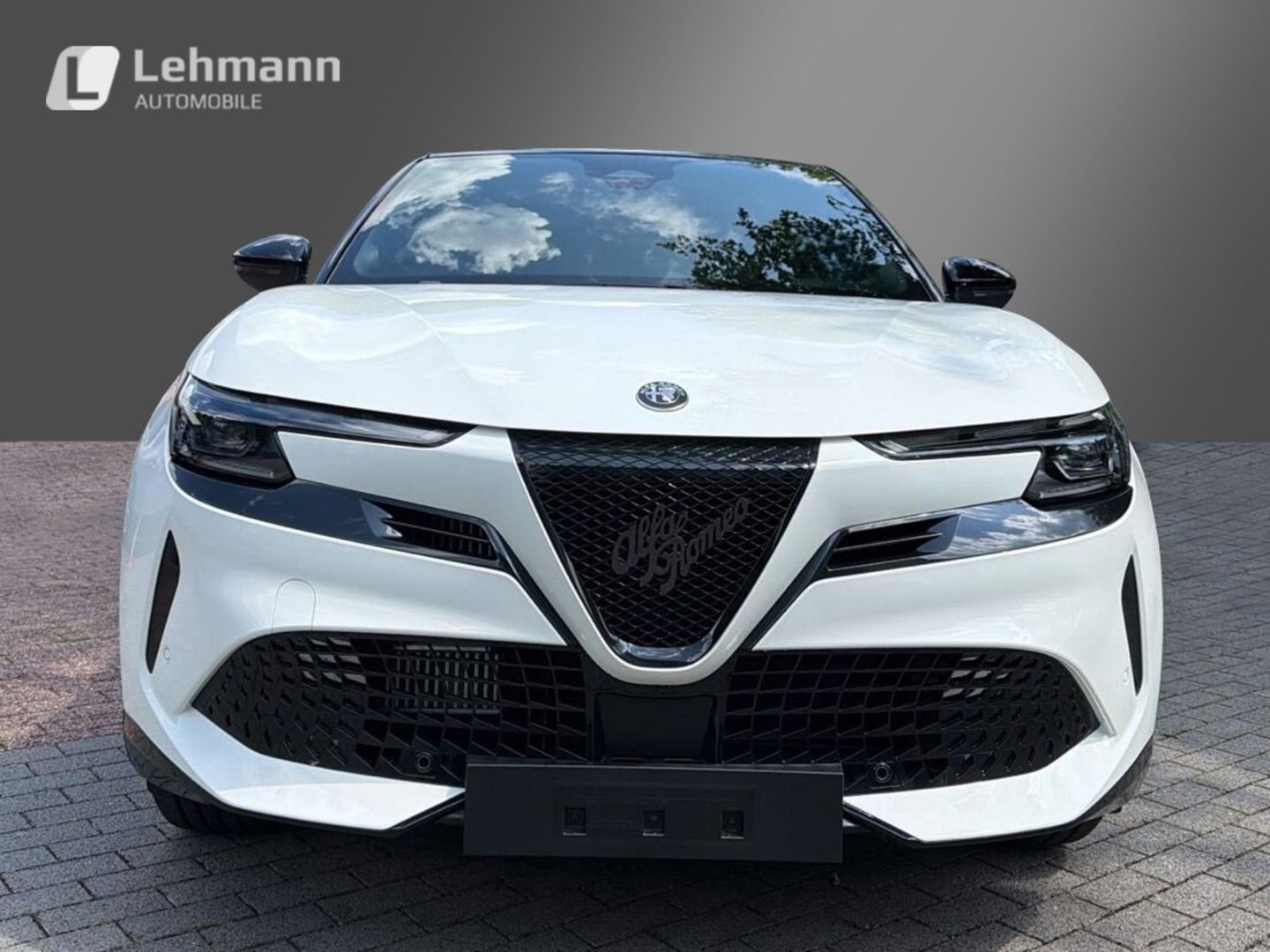 Fahrzeugabbildung Alfa Romeo Junior Ibrida Sport Speciale 1,2 VGT 107kW MY26