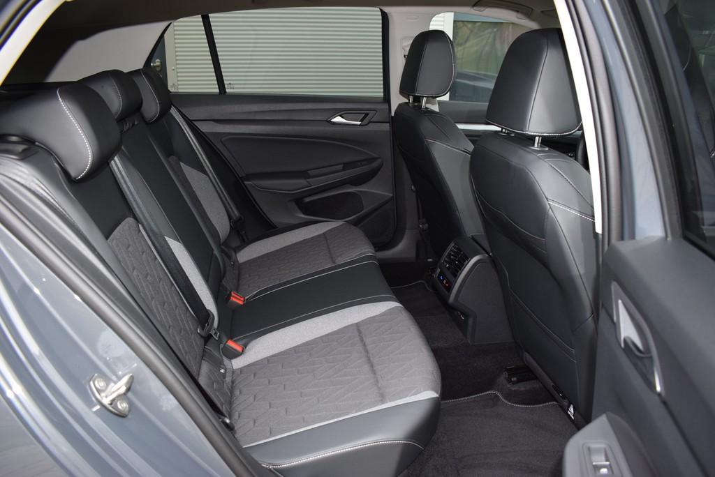 Volkswagen Golf VIII 1.5 eTSI DSG *Energy*LED+*AHK*RüKam*, миниатюра 6