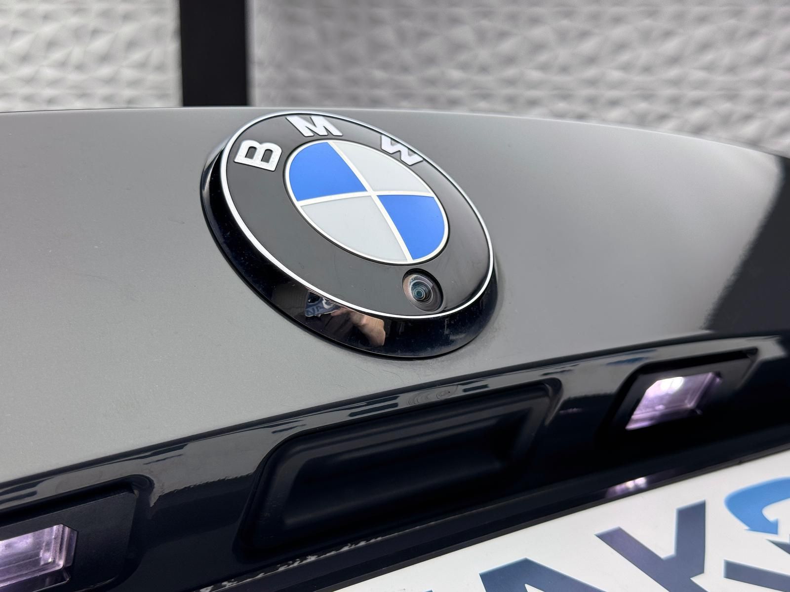 Fahrzeugabbildung BMW XDR*INDIVIDUAL*LASER*STANDHZ*H&K*HUD*KLAPPE*DE