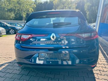 Bild 7 Renault Megane IV *Berline*