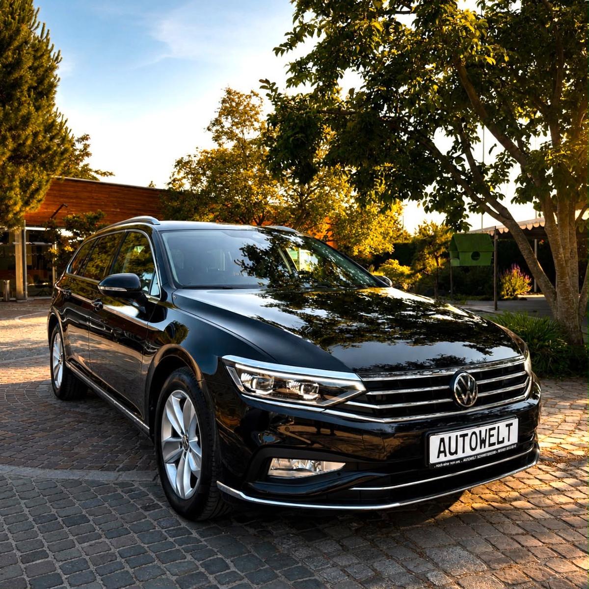 Volkswagen Passat Variant /LED/Pano/Kamera/ACC/AHK/PDC