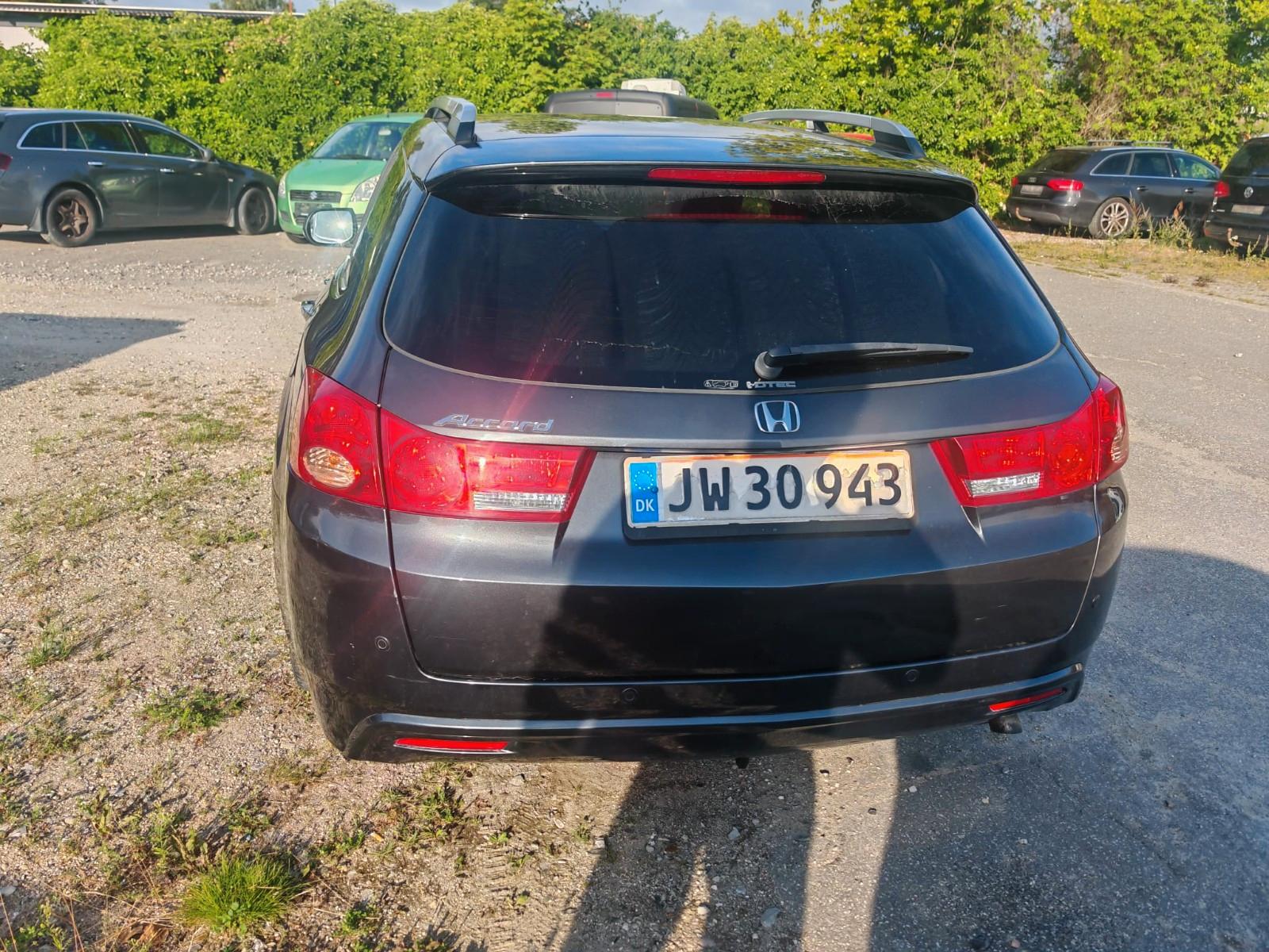 Honda Accord 2012 — rear view