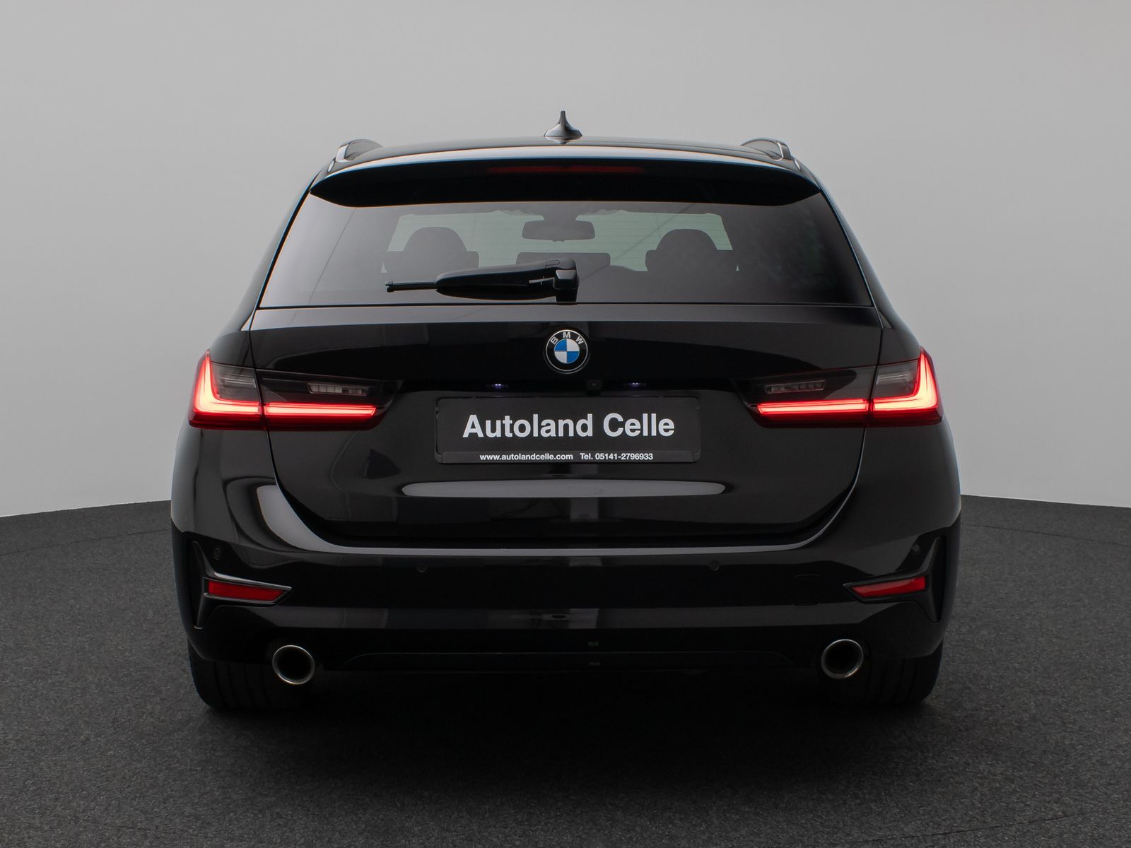 Fahrzeugabbildung BMW 330i Sport Line Kamera Lenkhz HiFi Komfort Alarm
