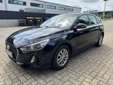 Hyundai i30 1.0 T-GDI Select Select, HU&AU 08.2027 - Hyundai i30 Gebrauchtwagen in Braunschweig