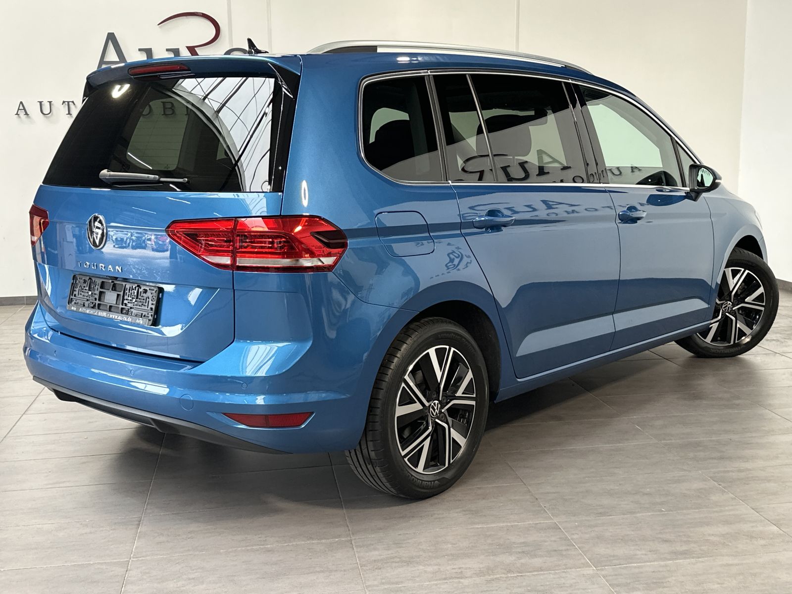 Fahrzeugabbildung Volkswagen Touran 1.5 TSI Highline NAV+LED+PANO+KAM+17ZO+PP