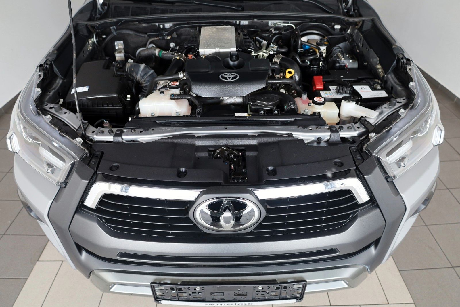 Fahrzeugabbildung Toyota Hilux 2.8 D-4D Invincible, CarPlay, HardTop, AHK