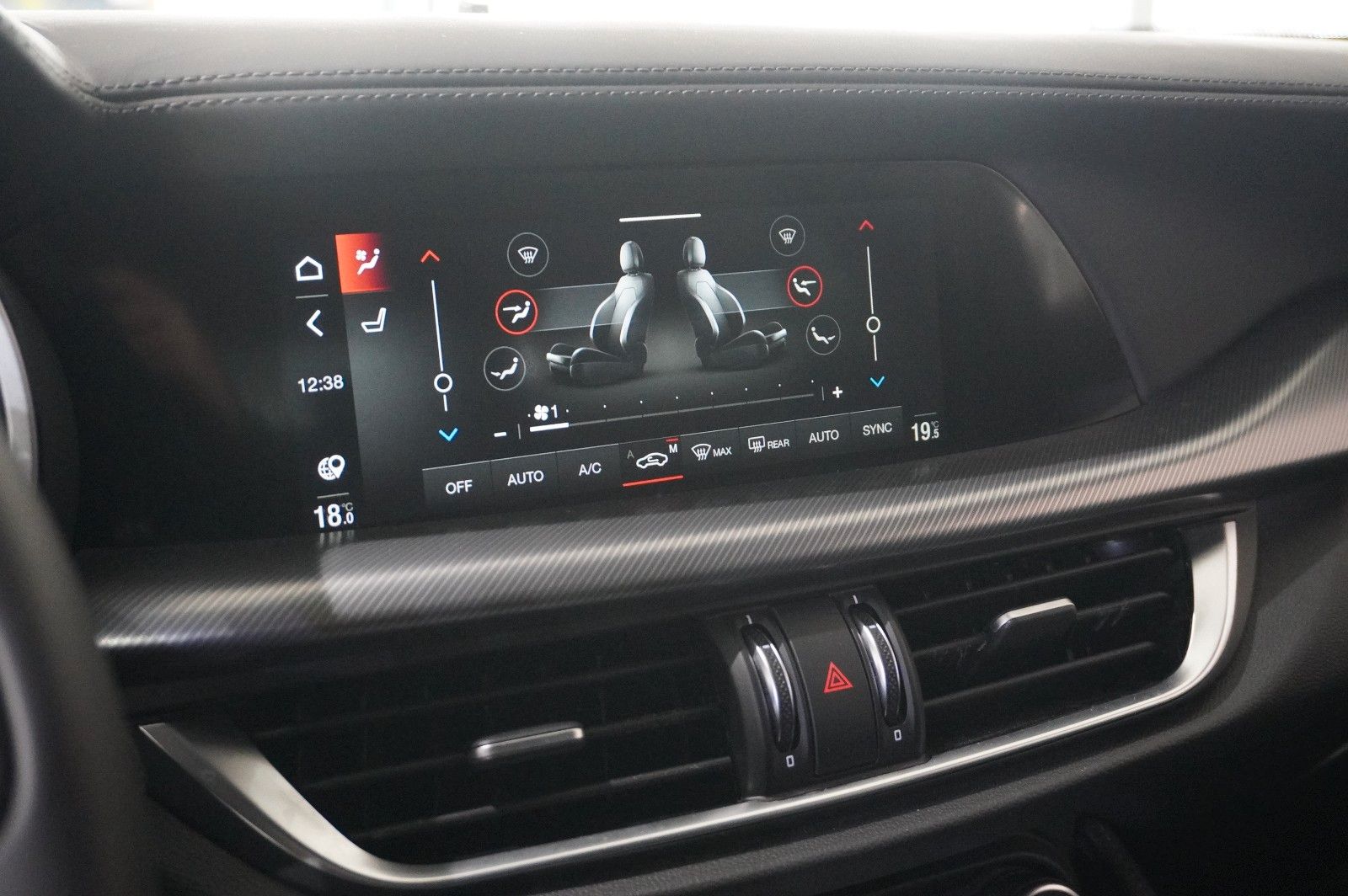 Fahrzeugabbildung Alfa Romeo Stelvio 2.2D VELOCE Q4 NAVI/LED/KAMERA/MATRIX/SH