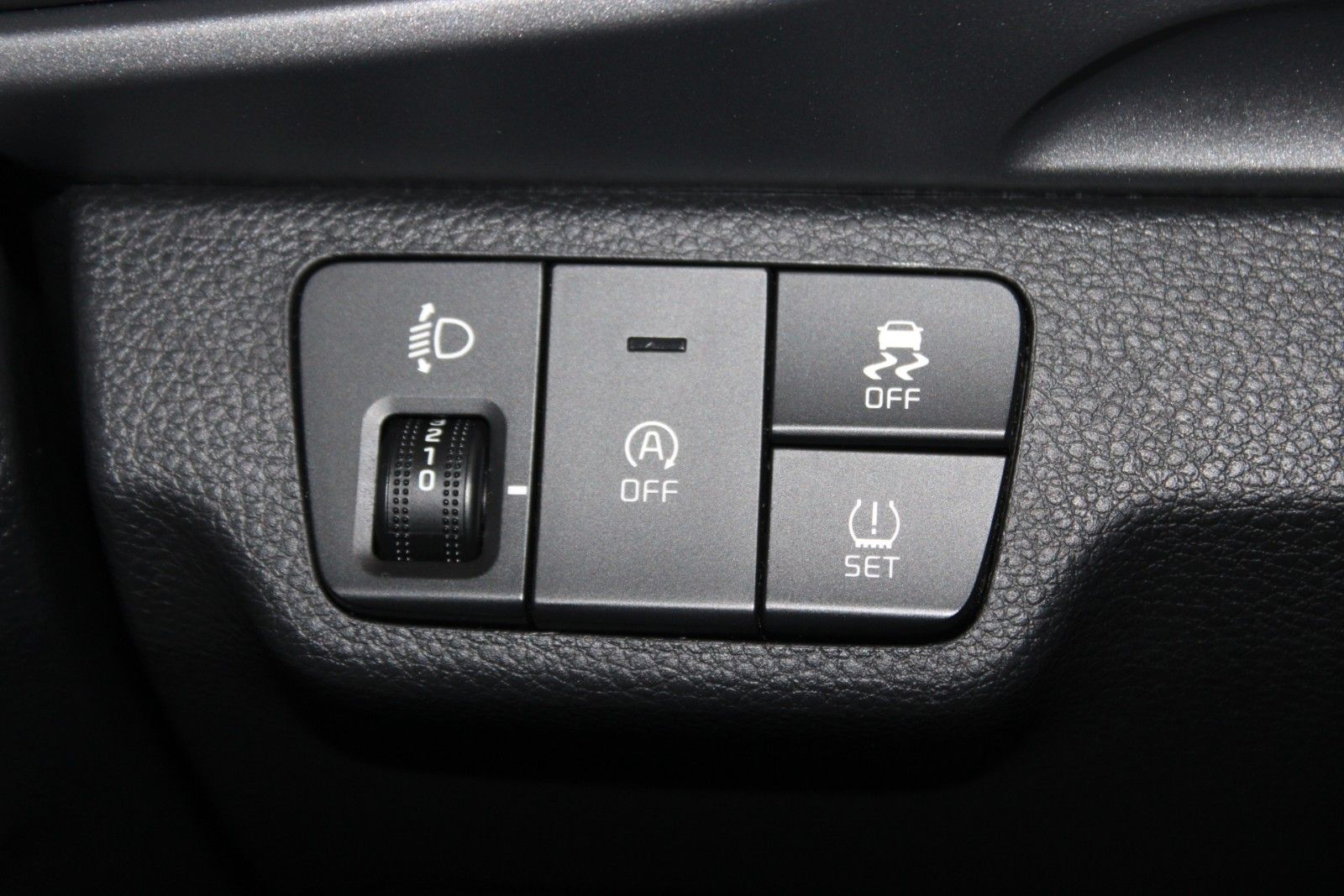Fahrzeugabbildung Kia Stonic KLIMA NAVI Kamera PDC DAB usw. 1.Hand