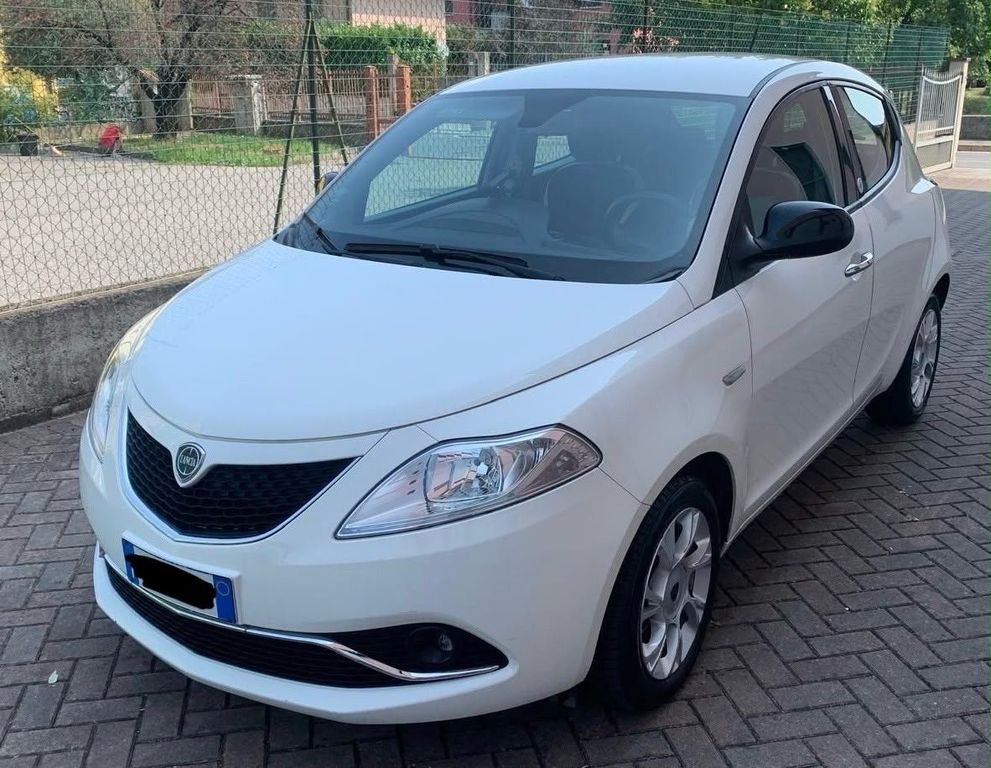 Image of Lancia Ypsilon