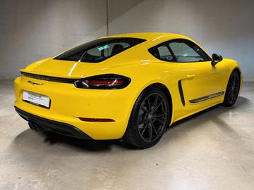 صورة 6 لـ 2019 Porsche CAYMAN