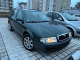 Skoda Octavia 1.6 MPI NEU ZAHNRIEMEN - Skoda Octavia: Mpi