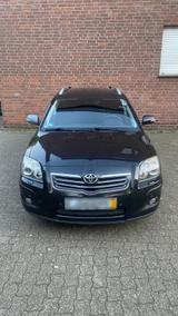 Toyota Avensis 2.2 D-4D D-Cat Executive - Toyota Avensis aus 2007 mit Diesel-Antrieb