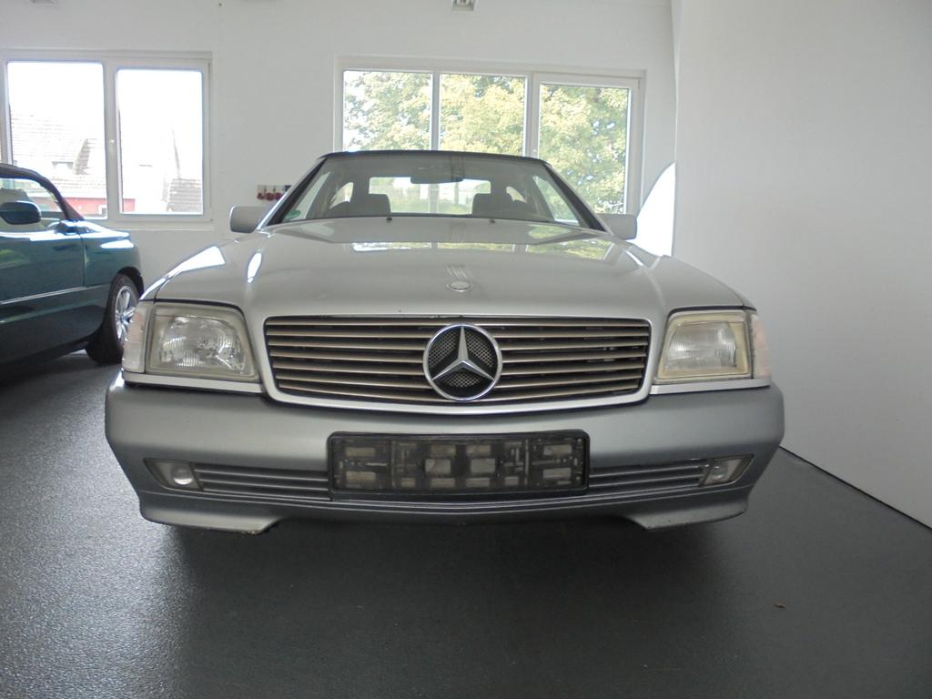 Mercedes-Benz SL 300