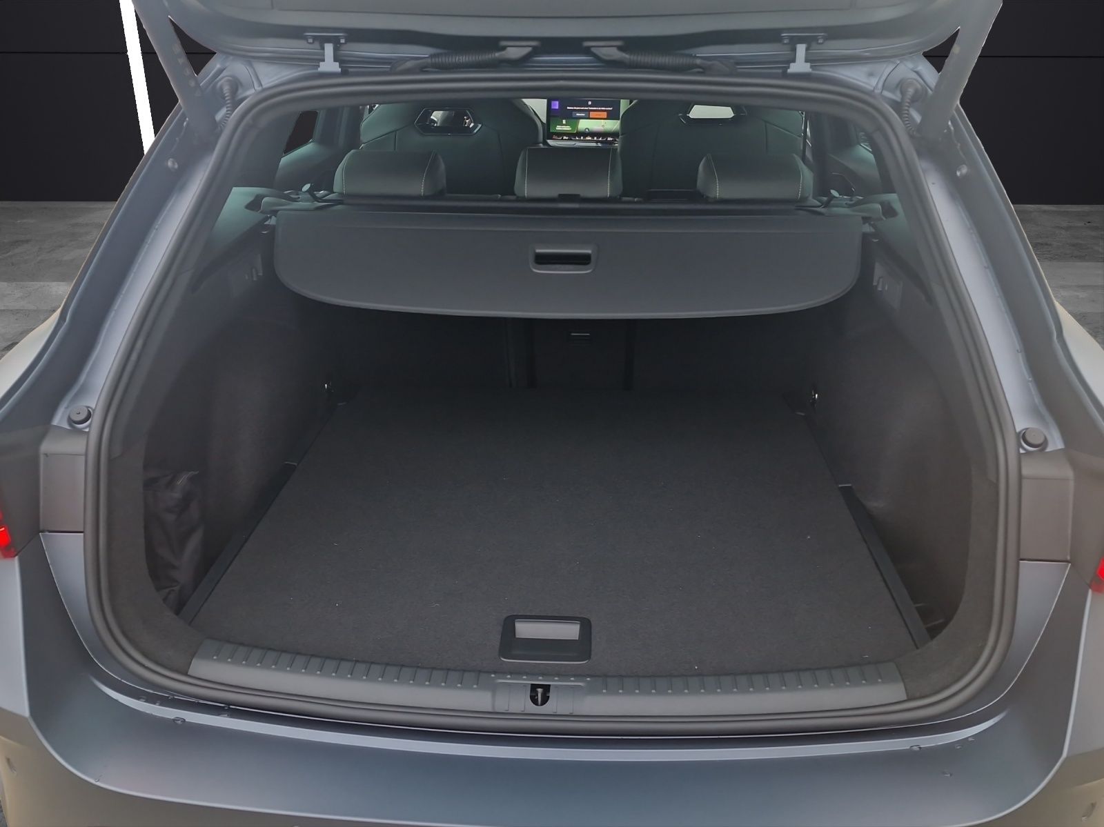 Fahrzeugabbildung CUPRA Leon Sportstourer 2.0 TSI 4Drive VZ AHZ Matrix P