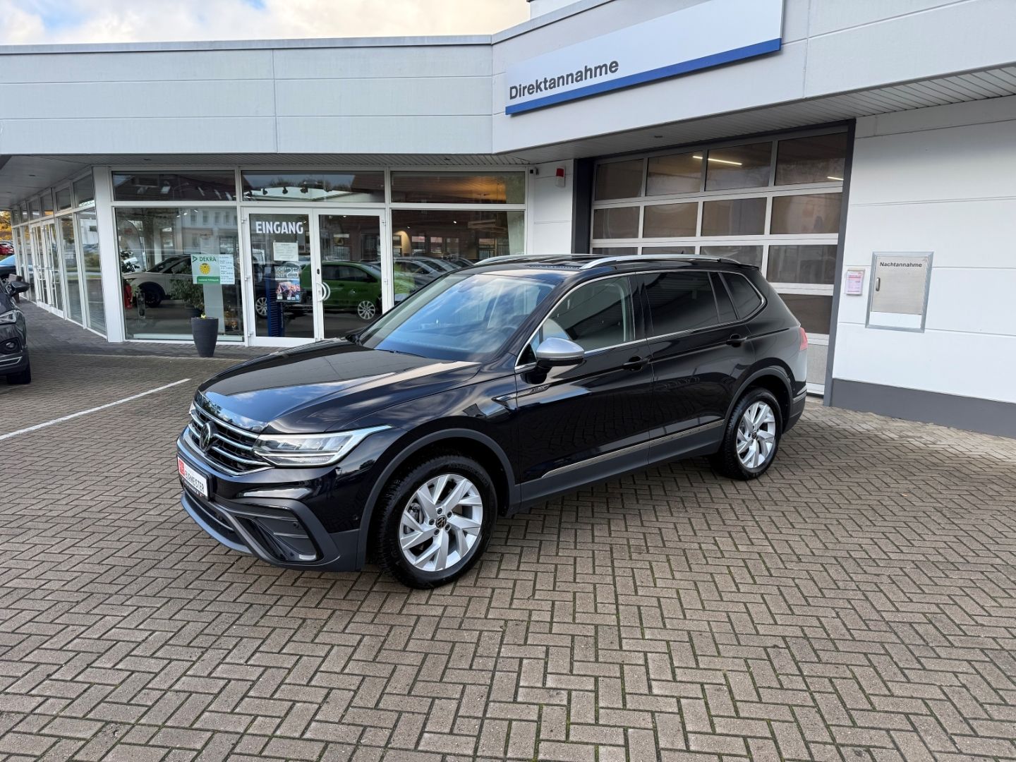 VW Tiguan Allspace 4Motion 2.0 TDI AHK-klappbar Nav - Image 2