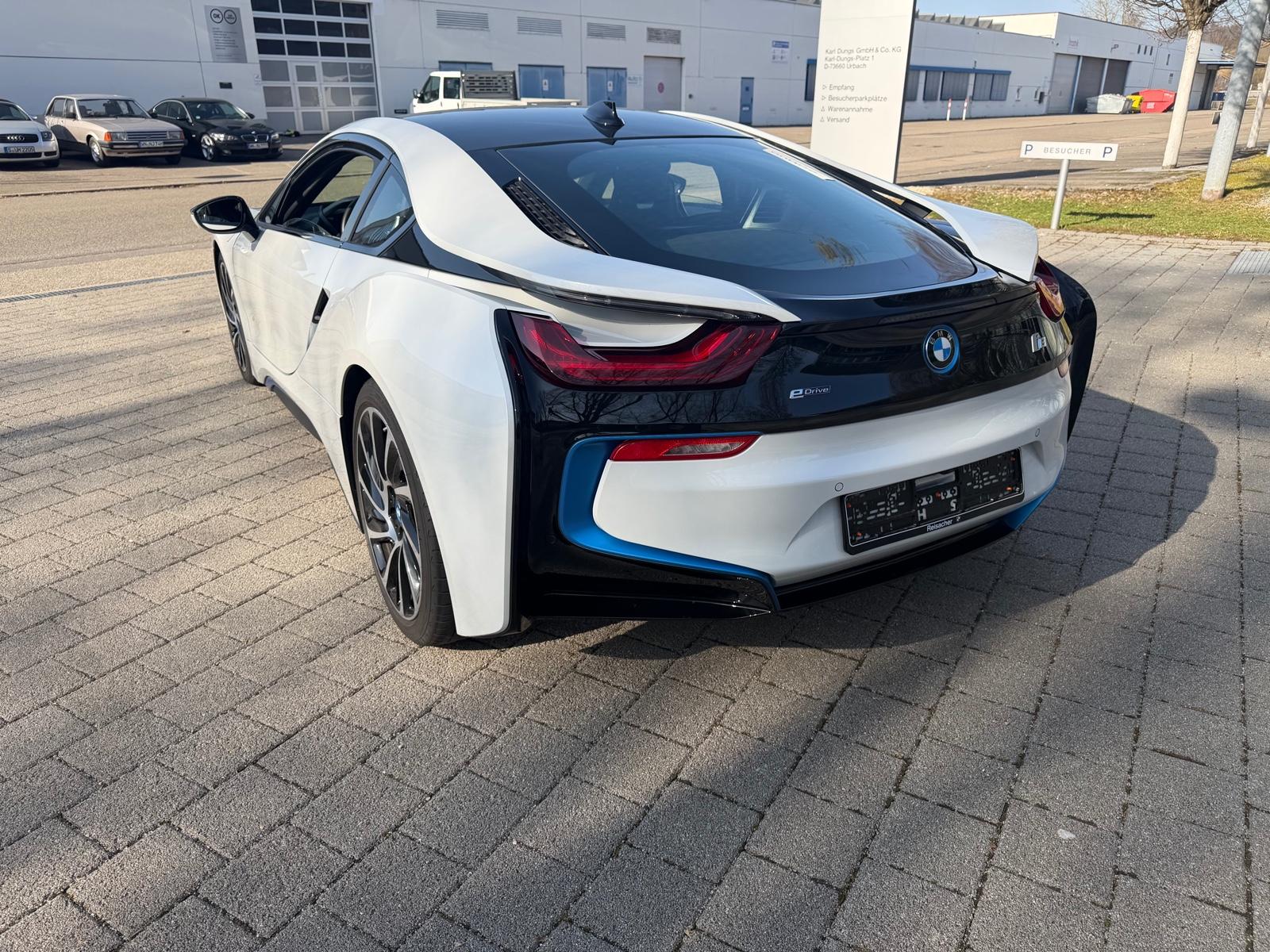 BMW i8 Coupe Navi Head-Up. 2.Hd.