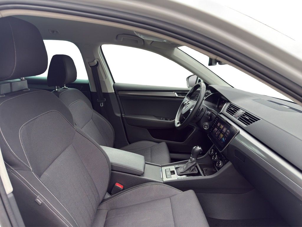 Skoda Superb - Bild 11
