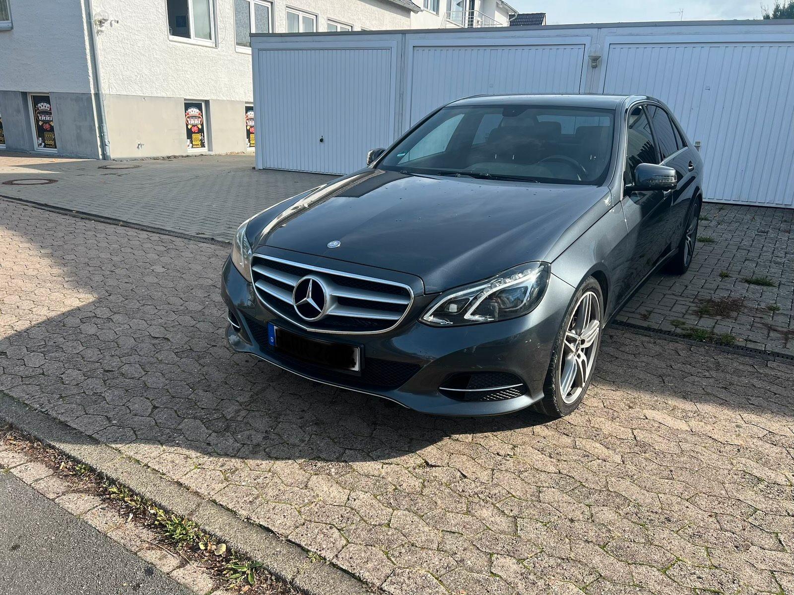 Mercedes-Benz E 220